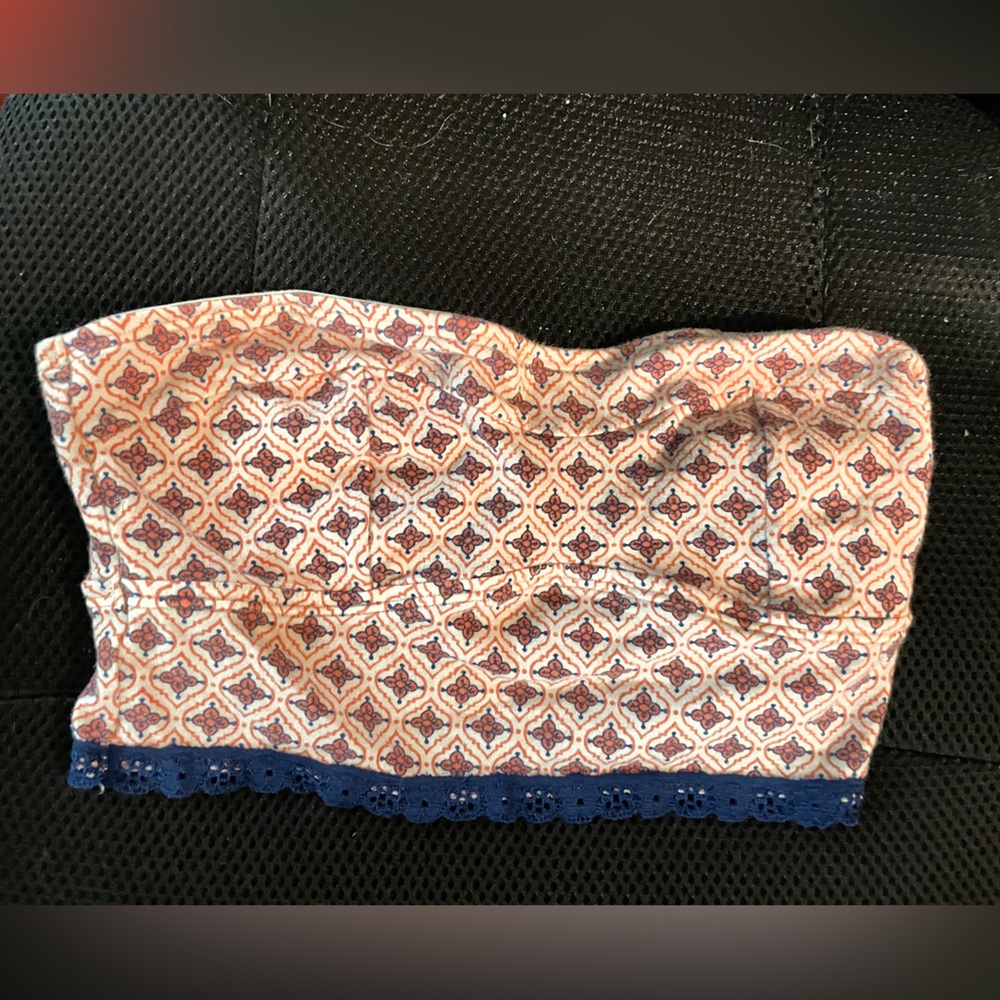 gilly hicks bandeau bra